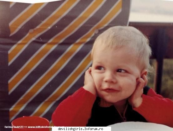 Gustav - cred ca numai yo o sa pun poze cu gustav si la - Tokio hotel