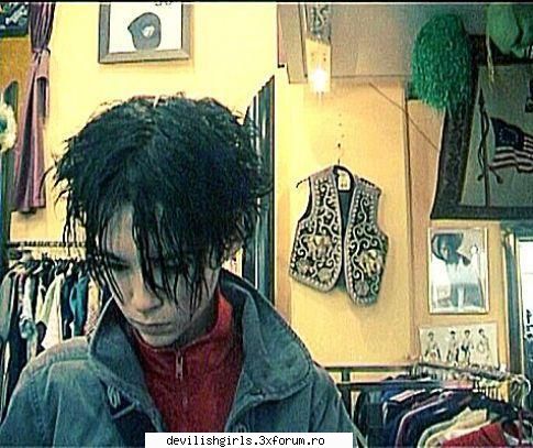 Poze cu Bill - in cautare de hainutze - Tokio hotel