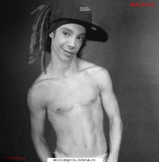 Poze cu Tom - uita-ti o poza cu tom - Tokio hotel