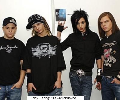 Poze cu toti - echo cred prin culisee - Tokio hotel